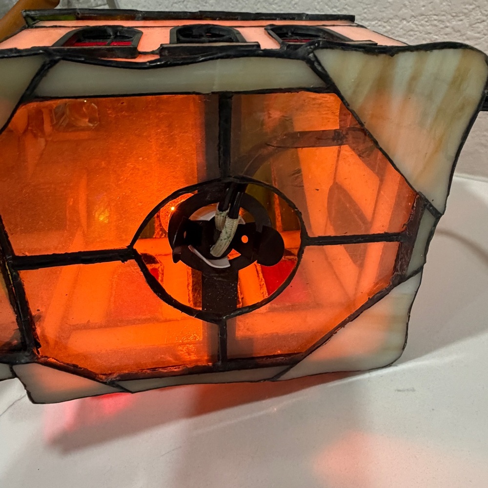 Tiffany Style Church Lamp Multi Stained Glass Table Light Vintage Collectible - Picture 12 of 13